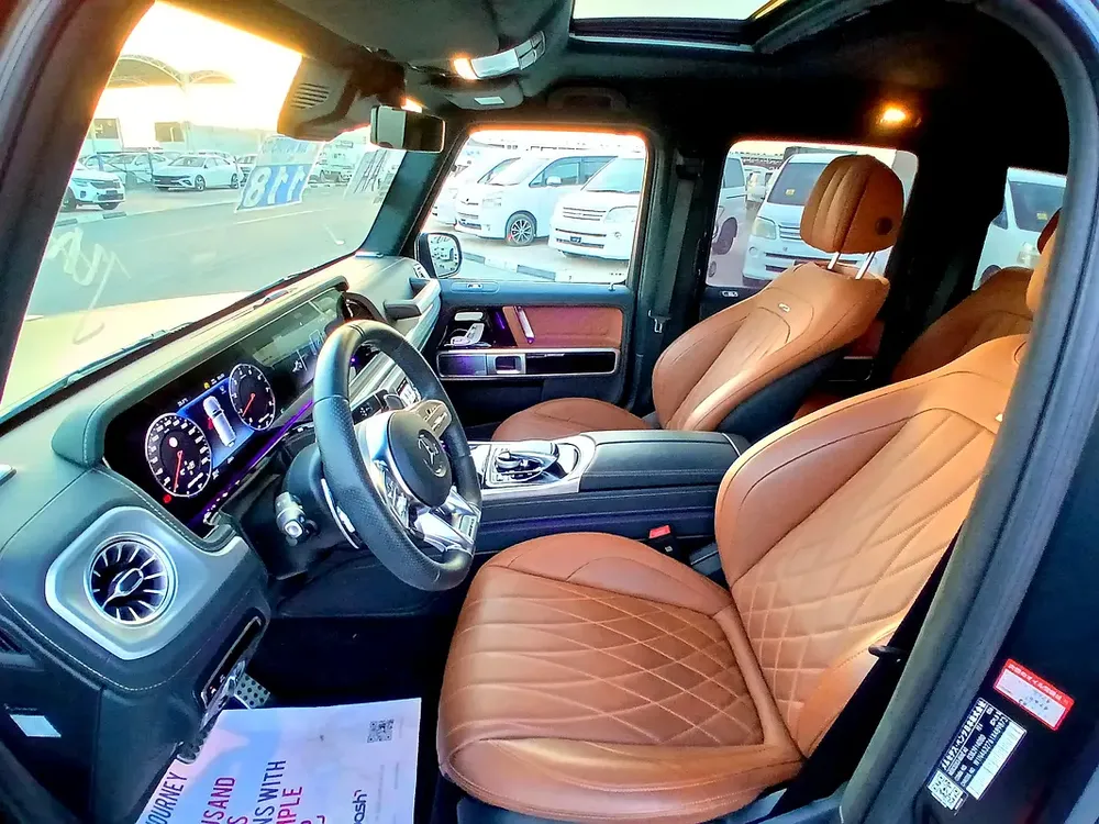 MERCEDES BENZ G63 CLEAN TITLE JAPANESE SPECS - Image 14