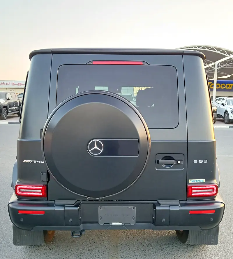MERCEDES BENZ G63 CLEAN TITLE JAPANESE SPECS - Image 5