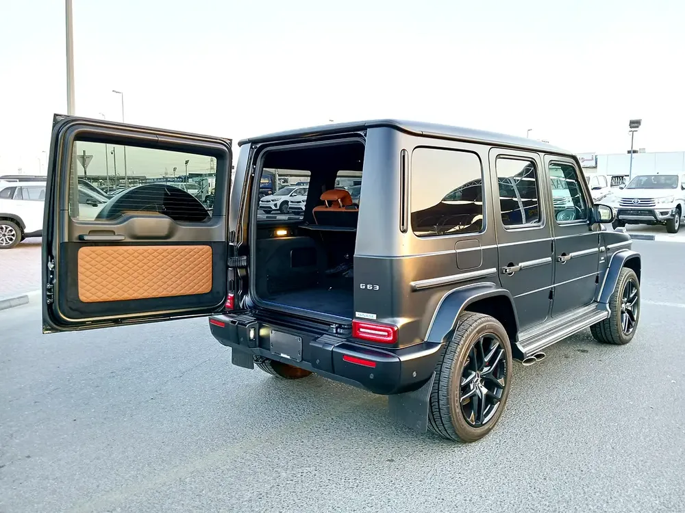 MERCEDES BENZ G63 CLEAN TITLE JAPANESE SPECS - Image 8