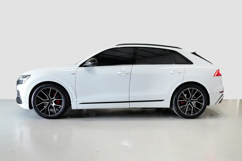 Audi Q8 55 TFSI Quattro - 2023 - Image 11