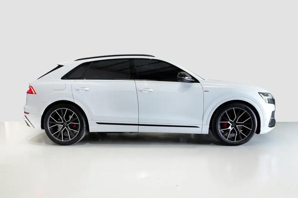 Audi Q8 55 TFSI Quattro - 2023 - Image 12