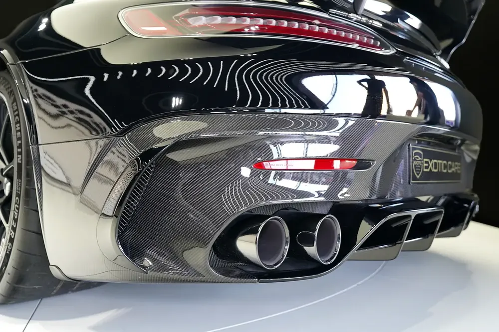 BLACK SERIES | AMG GT | CARBON EXTERIOR | MATT CARBON INTERIOR - Image 11