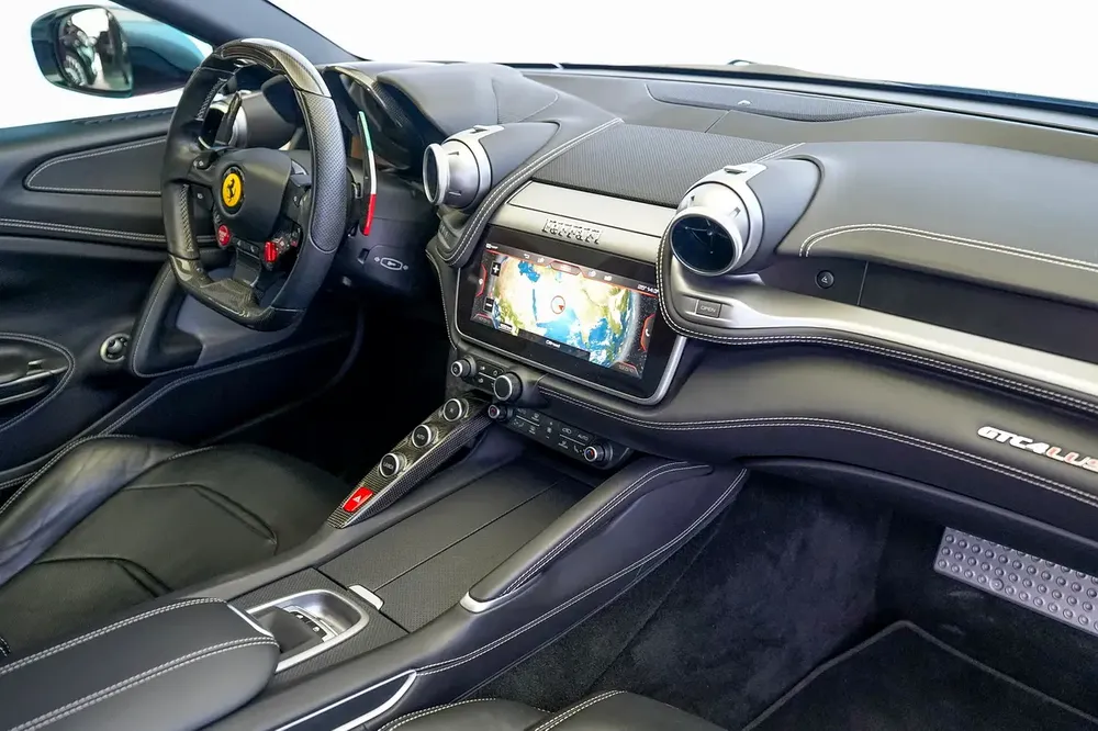 CARBON INTERIOR | CARBON EXTERIOR | PANORAMIC ROOF | WARRANTY AVAILABLE - Image 15