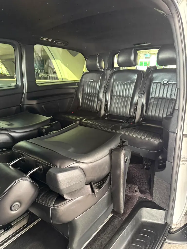 2016 Mercedes-Benz V250 - Image 12