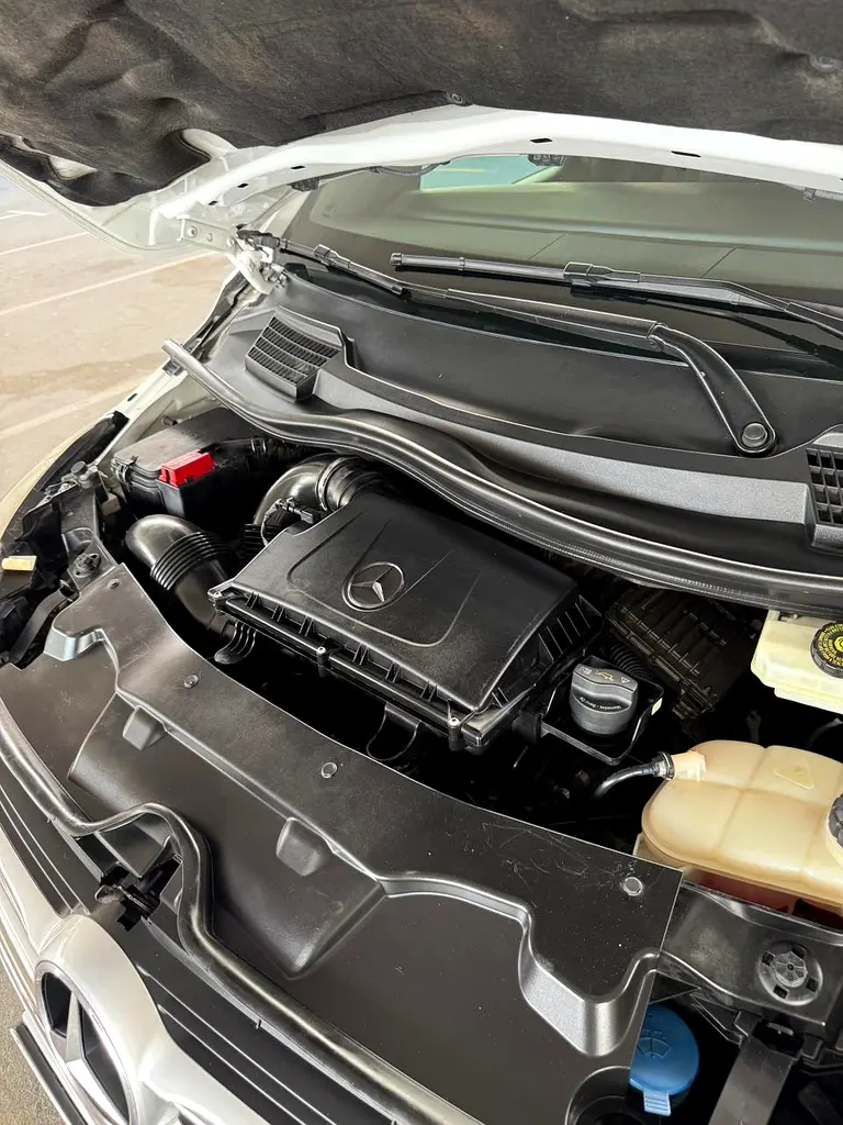 2016 Mercedes-Benz V250 - Image 15