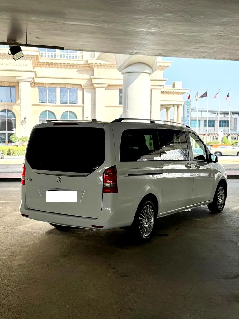 2016 Mercedes-Benz V250 - Image 5
