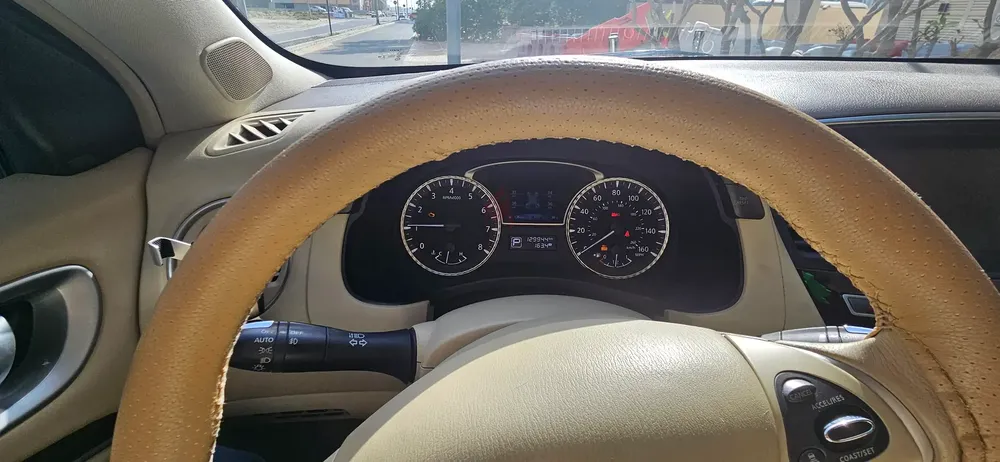 Infiniti QX60 Luxury 2014 - American Specs - GCC Ready - Image 4
