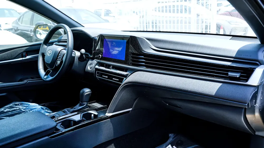2026 Toyota Camry LE GCC Specs - Image 6