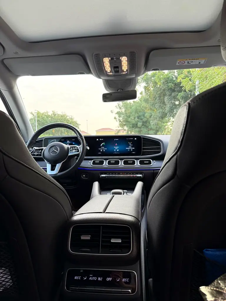 Mercedes GLE450 • GCC Specs • Low KM • Full Service History • Zero accident (May 2026 Service) - Image 4