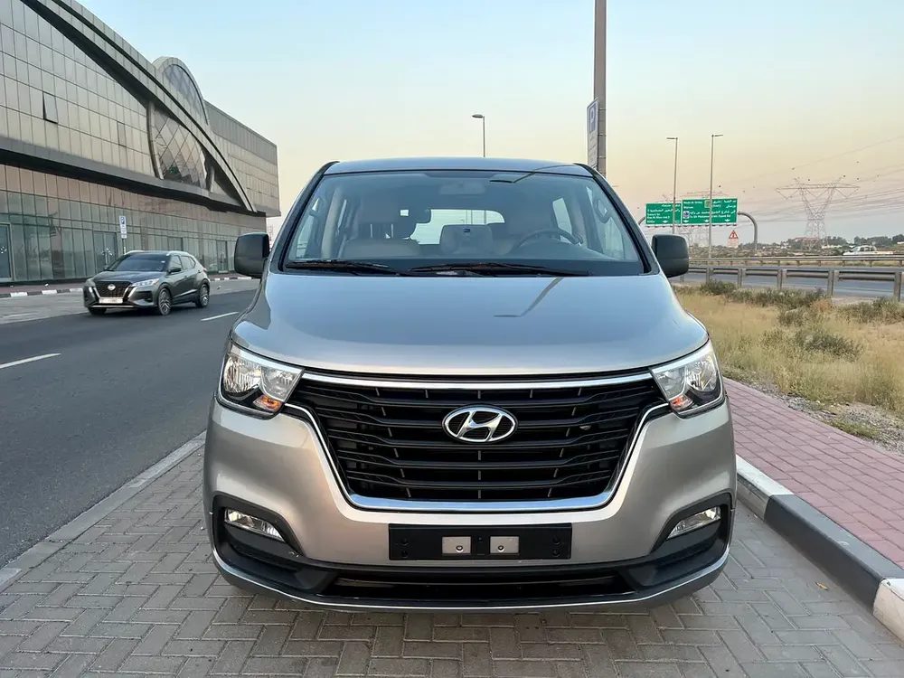 Hyundai H1 Grand Starex Edition 2019 Korean Specs - Image 4