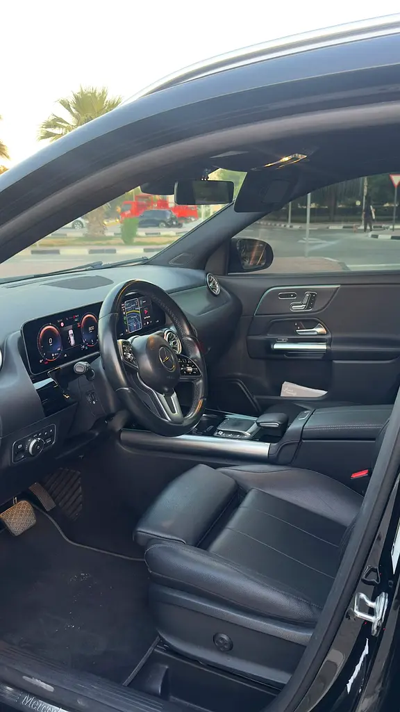 2021 Mercedes-Benz GLA 250 4MATIC | All-Wheel Drive | Luxury SUV - Image 6