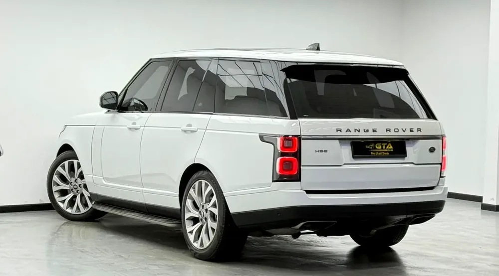 2018 Range Rover  HSE,One Year Unlimited KM Warranty, Agency Full Service History,GCC - Image 4