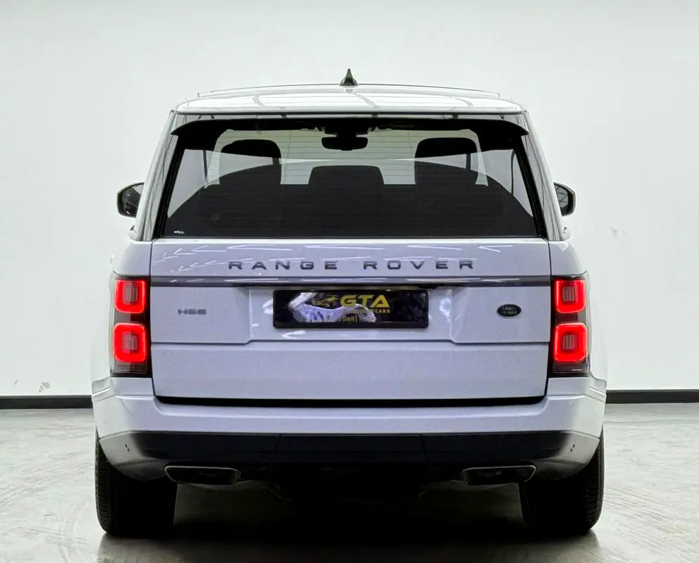 2018 Range Rover  HSE,One Year Unlimited KM Warranty, Agency Full Service History,GCC - Image 5