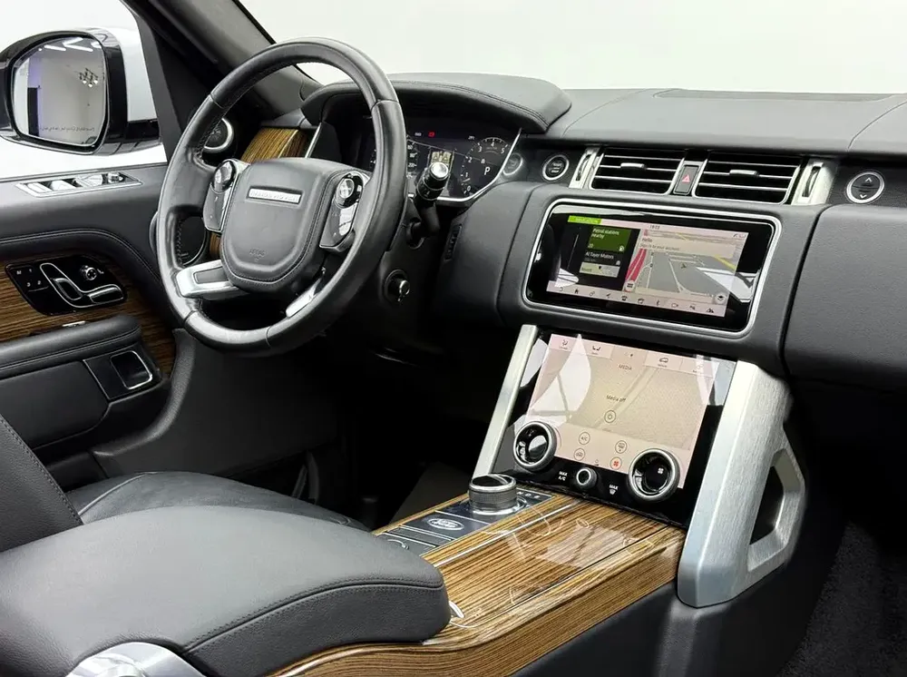 2018 Range Rover  HSE,One Year Unlimited KM Warranty, Agency Full Service History,GCC - Image 9