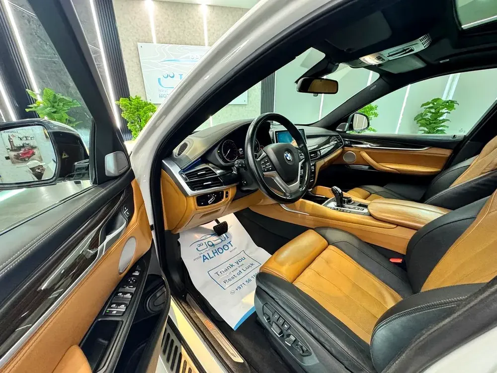 AWESOME BMW X6 xDrive50i M Sport || GCC || TOP RANGE || RADAR || LOW MILEAG - Image 15