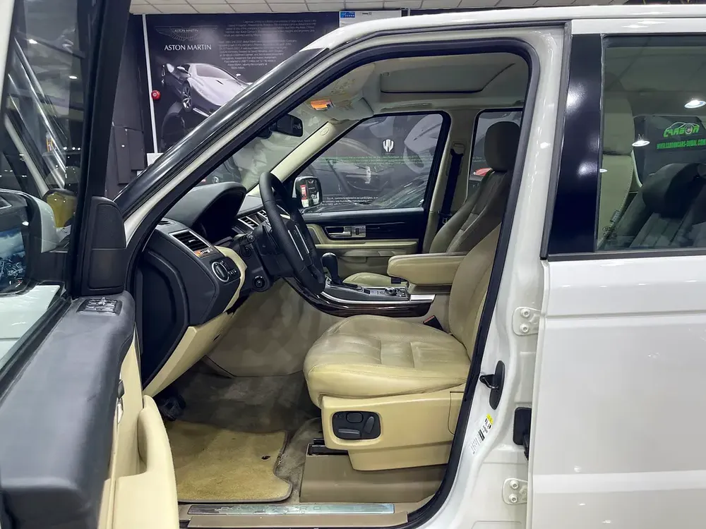 Land Rover Range Rover Sport HSE 2011 - GCC Specs - FULL ORIGINAL PAINT - Image 11