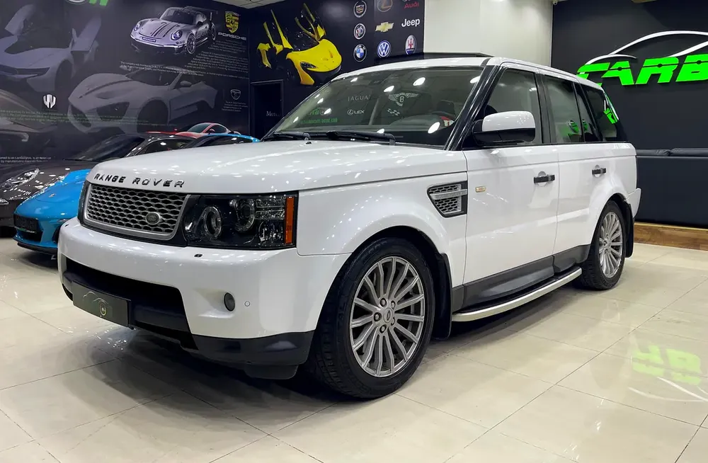 Land Rover Range Rover Sport HSE 2011 - GCC Specs - FULL ORIGINAL PAINT - Image 5