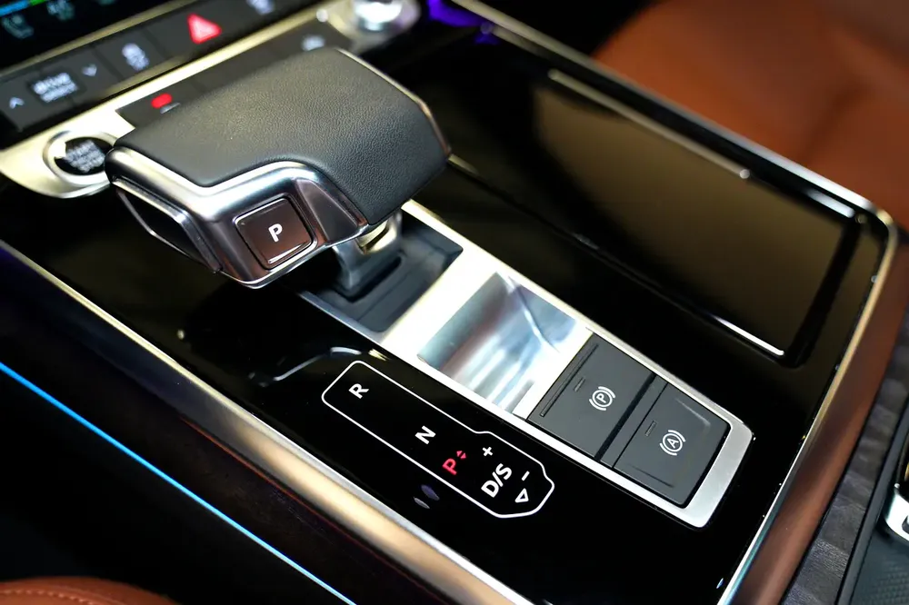 Audi Q7 55 TFSI quattro S line - 2023 - Image 12