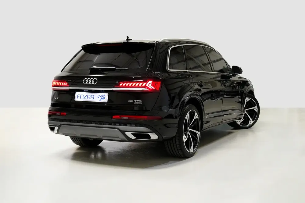 Audi Q7 55 TFSI quattro S line - 2023 - Image 4
