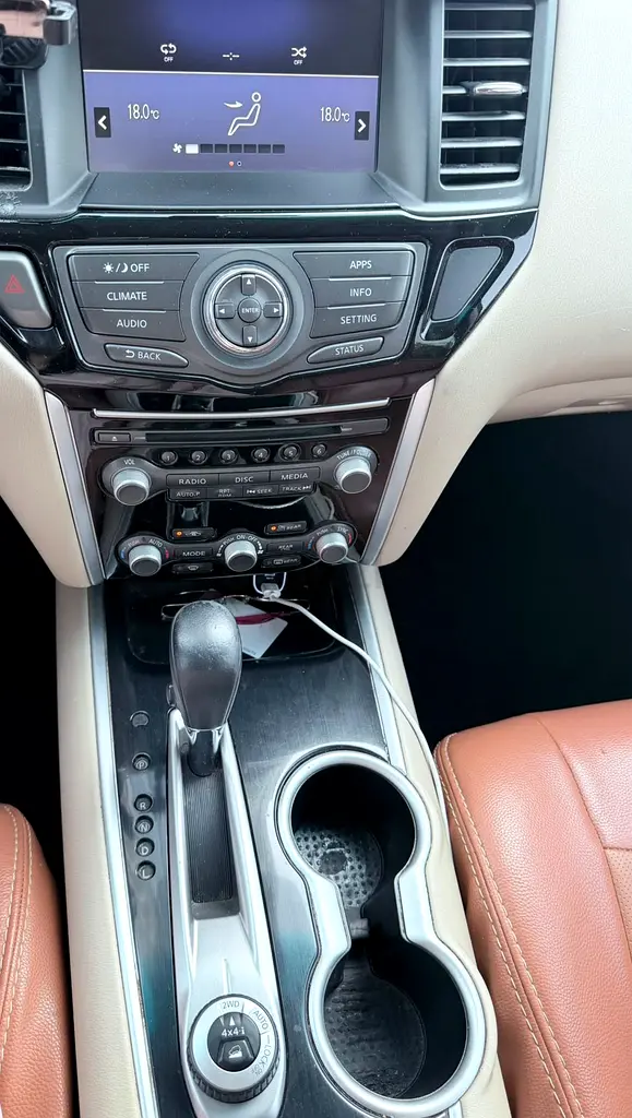 2020 Nissan Pathfinder S | GCC Specs | Low Mileage - Image 11