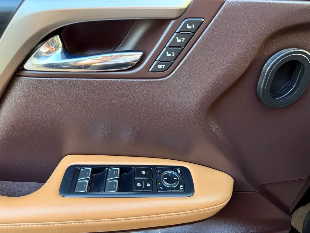 2019 LEXUS RX350 LIMITED FULL OPTION GCC - Image 12