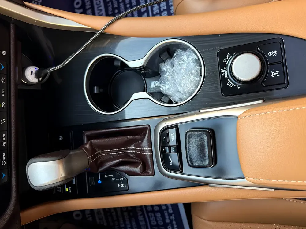 2019 LEXUS RX350 LIMITED FULL OPTION GCC - Image 15