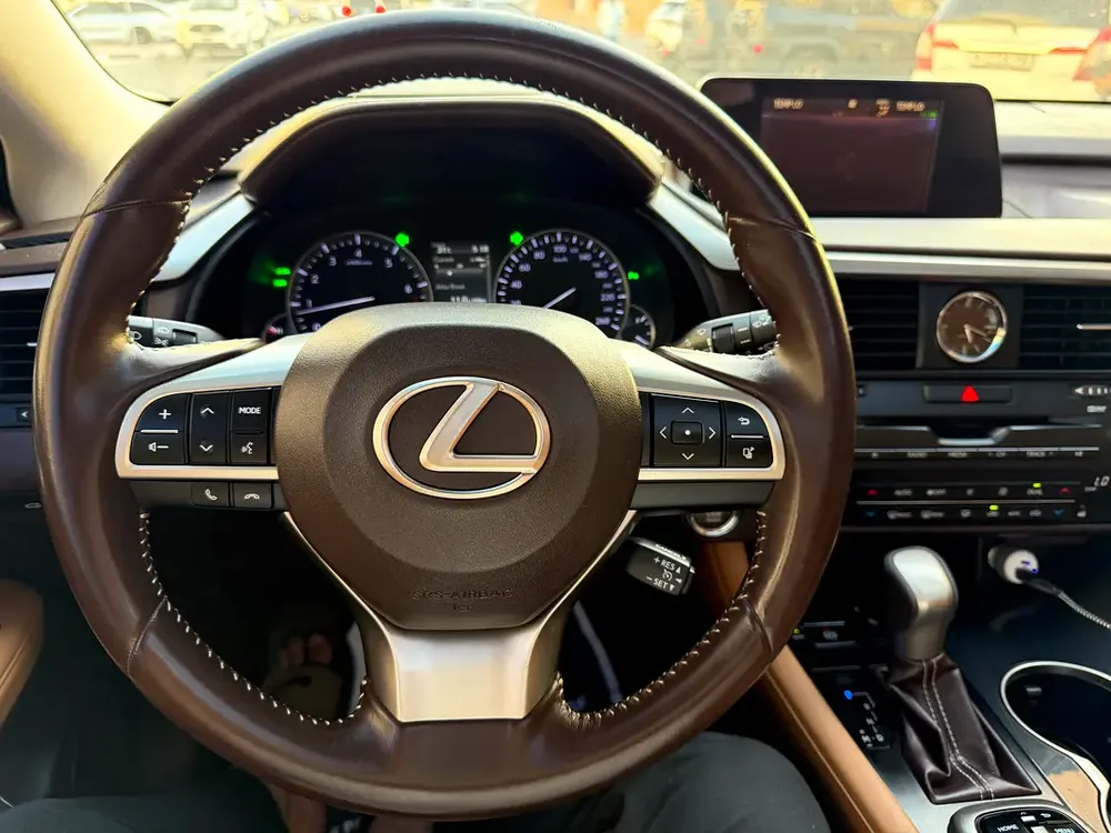 2019 LEXUS RX350 LIMITED FULL OPTION GCC - Image 16