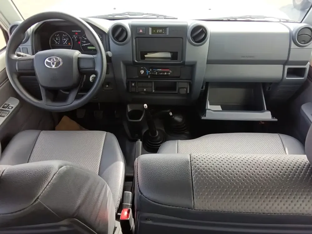LHD - TOYOTA LANDCRUISER 79 2.8L DIESEL DOUBLE CAB GRADE E MANUAL - Image 7