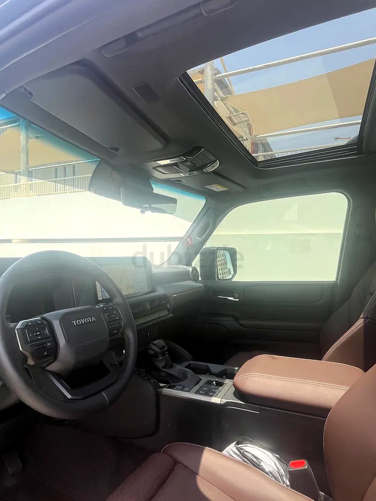Toyota Prado Adventure 2025 GCC Specs - Brand New - Image 5