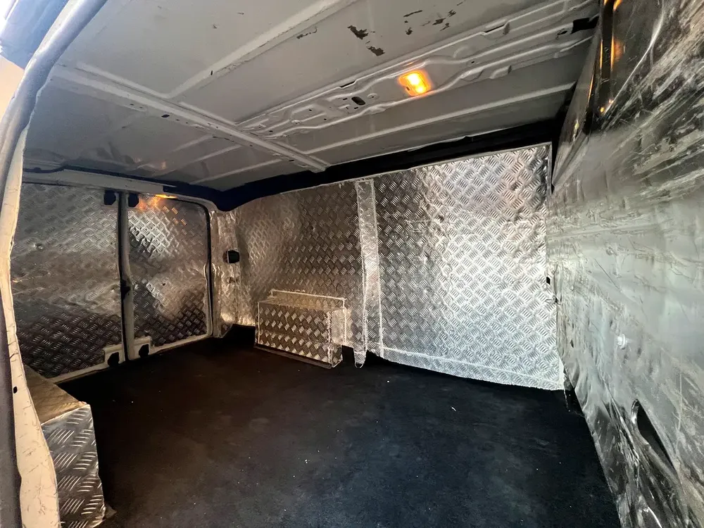 Peugeot Partner 2019 Van Long Body GCC Specs Original paint - Image 14