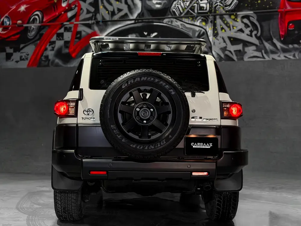 Toyota FJ Cruiser 2023 GCC specs - GXR - Last Production Month! - Image 4
