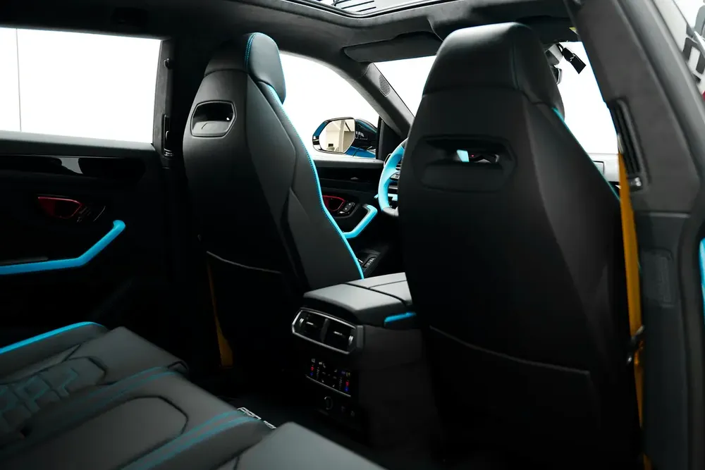 2026 LAMBORGHINI URUS SE - Image 18