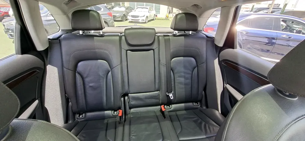 Audi Q5 2.0 TFSI Quattro Tiptronic 2017 - American Specs - Excellent Condition - Image 8