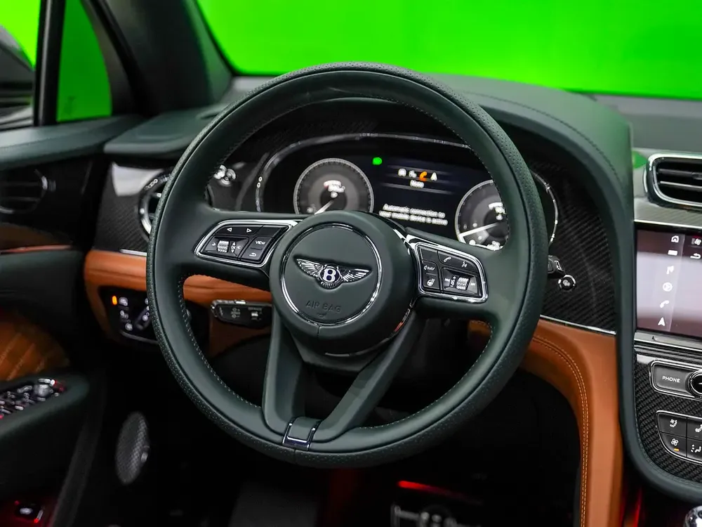2022 BENTAYGA BLACKLINE - TOURING PACKAGE - MULLINER - CARBON PACKAGE WITH NAIM - Image 9