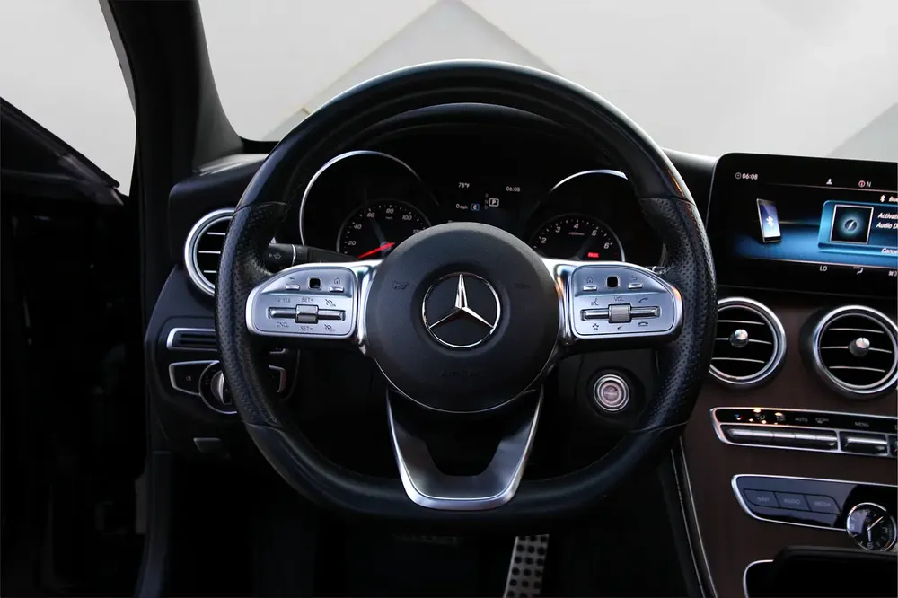 MERCEDES BENZ C300 4 MATIC - 2019 - FULLY LOADED - AMAZING PRICE - Image 15