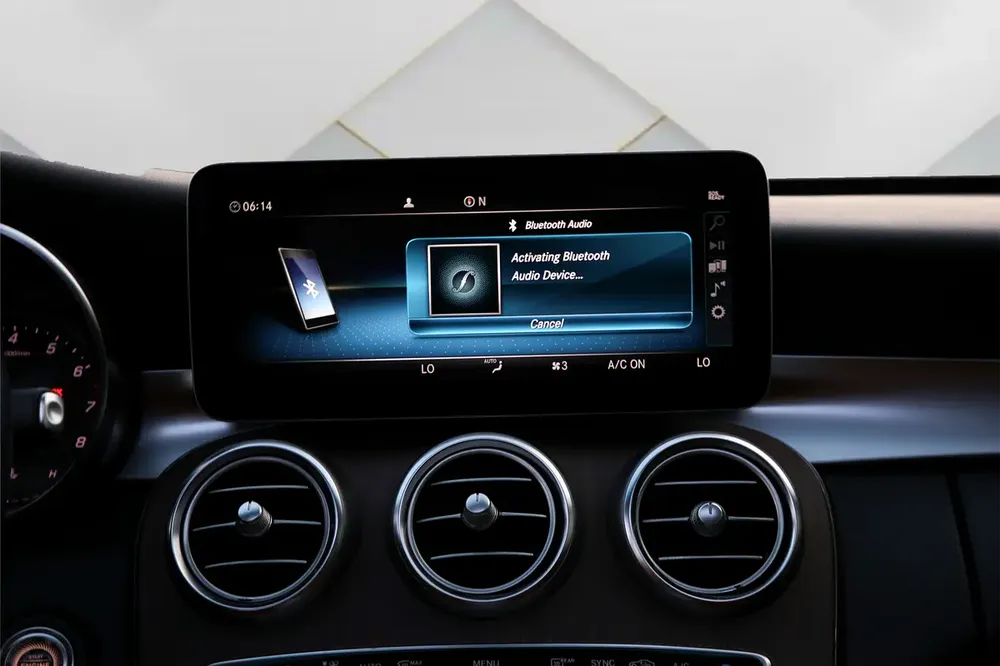 MERCEDES BENZ C300 4 MATIC - 2019 - FULLY LOADED - AMAZING PRICE - Image 16