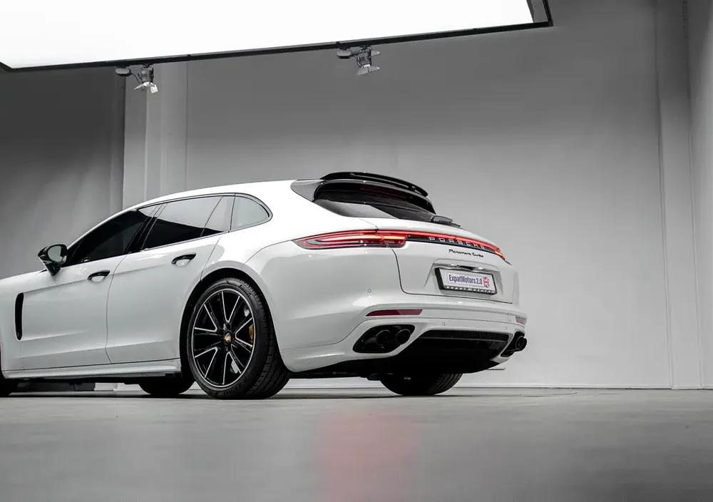 Sport Turismo • 550 BHP • Warranty + Service Contract Available • GCC - Image 20