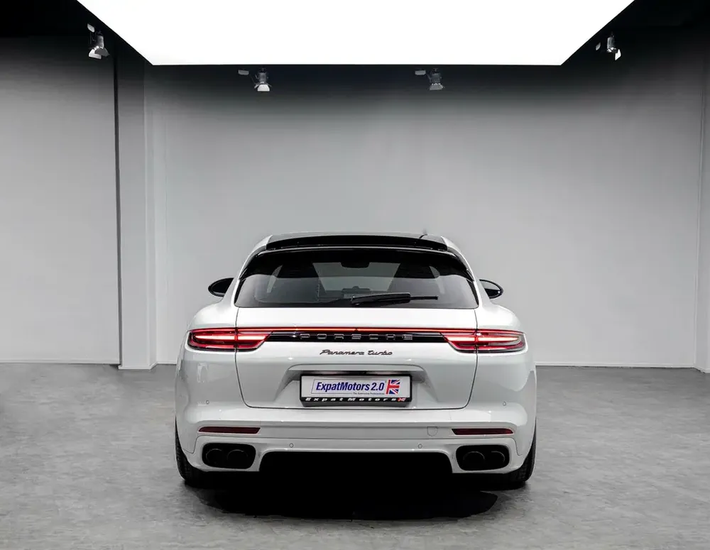 Sport Turismo • 550 BHP • Warranty + Service Contract Available • GCC - Image 4