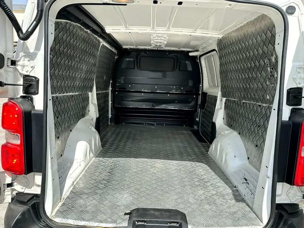 Peugeot Expert L3 2020 GCC Specs - Image 12
