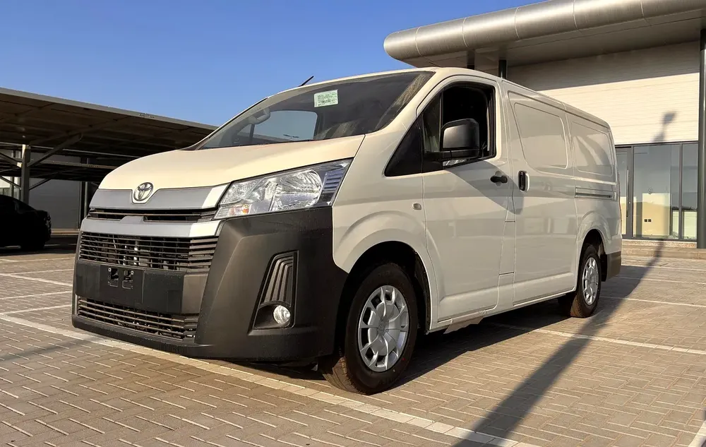 Toyota Hiace Standard 2026 - GCC Specs - Brand New - Image 5