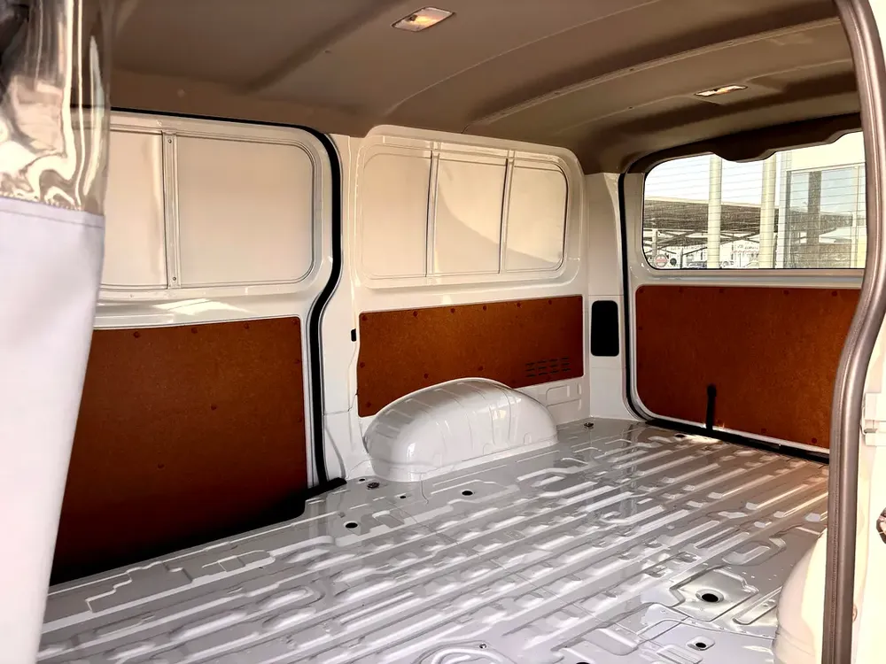 Toyota Hiace Standard 2026 - GCC Specs - Brand New - Image 7