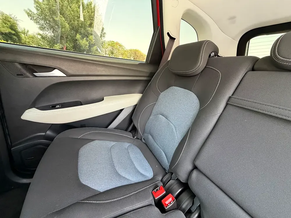 2022 Chevrolet Captiva - Image 5