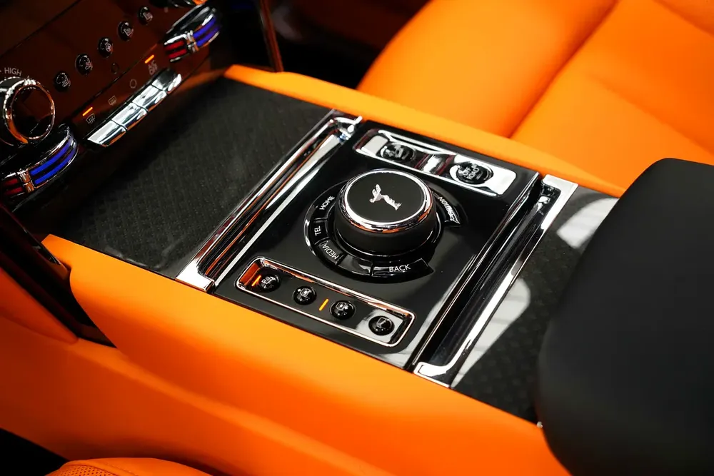 2025 ROLLS ROYCE CULLINAN BLACK BADGE SERIES II / GCC / DEALER WARRANTY AND SERVICE CONTRACT - Image 10