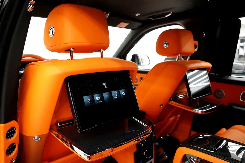 2025 ROLLS ROYCE CULLINAN BLACK BADGE SERIES II / GCC / DEALER WARRANTY AND SERVICE CONTRACT - Image 14