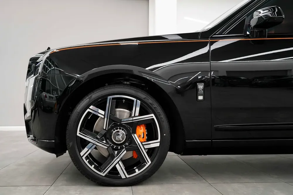 2025 ROLLS ROYCE CULLINAN BLACK BADGE SERIES II / GCC / DEALER WARRANTY AND SERVICE CONTRACT - Image 6