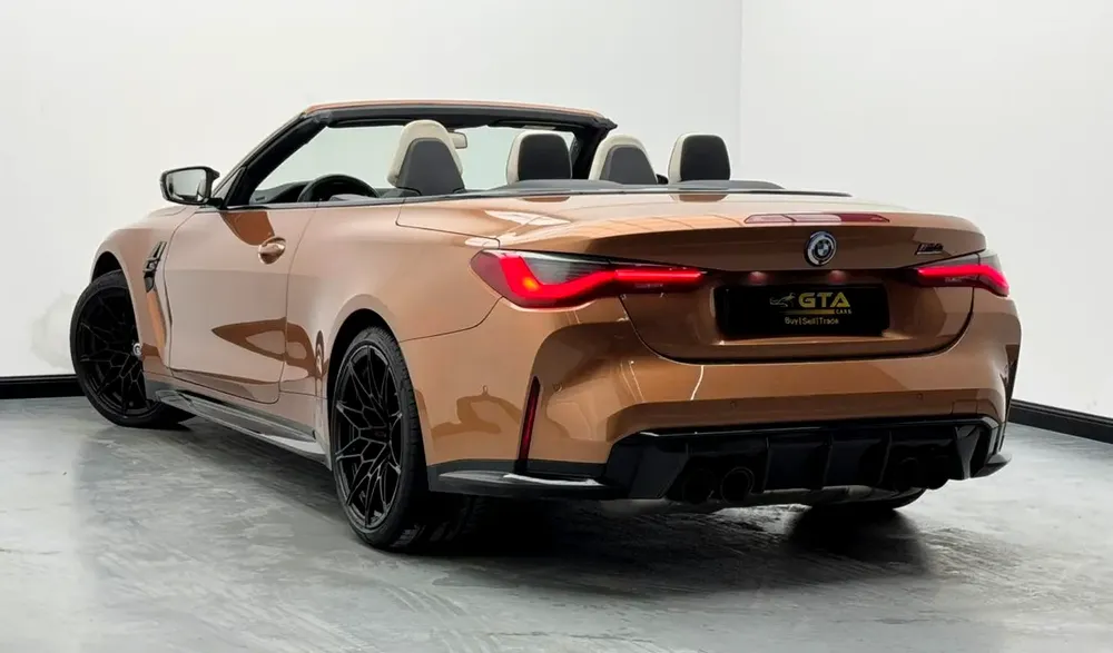 2022 BMW M4 Competition, BMW Warranty+Service Contract+Full Service History, Full PPF, GCC - Image 5