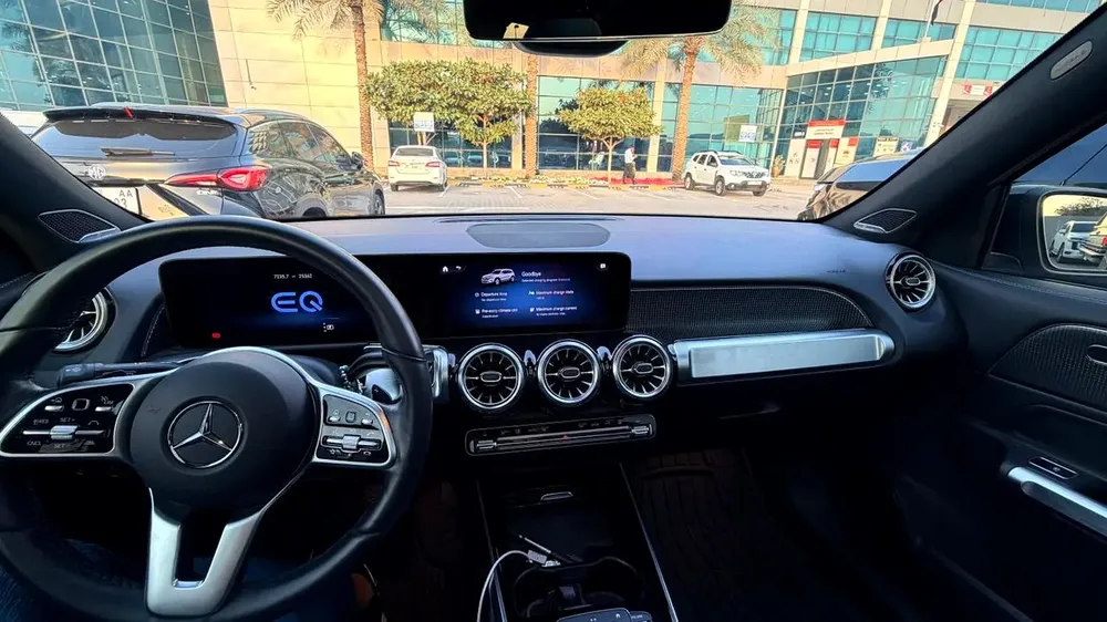 Mercedes-Benz EQB 350 4MATIC, 2024 model - Image 6