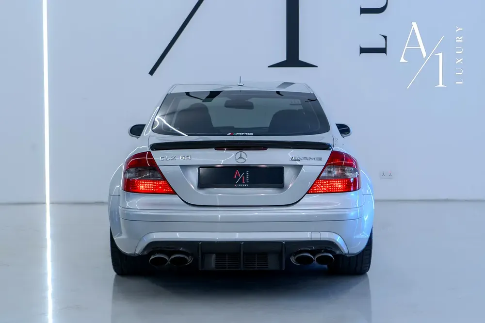 2008 MERCEDES-BENZ CLK 63, BLACKSERIES V8, FULL SERVICE HISTORY, Excellent Condition, GCC SPEC - Image 4
