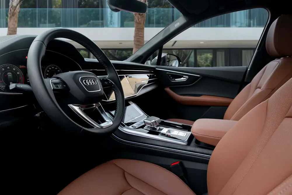 5,680 P.M | 0% Downpayment | Q7 3.0L S-Line | Audi Warranty! - Image 9