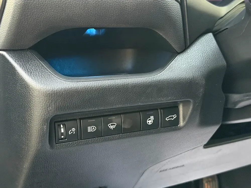 2021 TOYOTA RAV4 XSE HYBRID AWD FULL OPTIONS IMPORTED FROM USA - Image 17